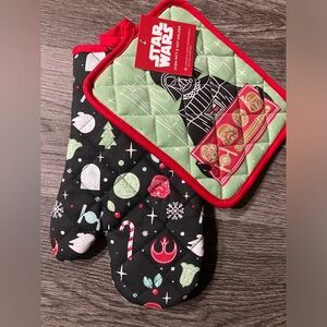 Star Wards Darth Vader Oven mitt pot holder 2 Pc Set Christmas Ed